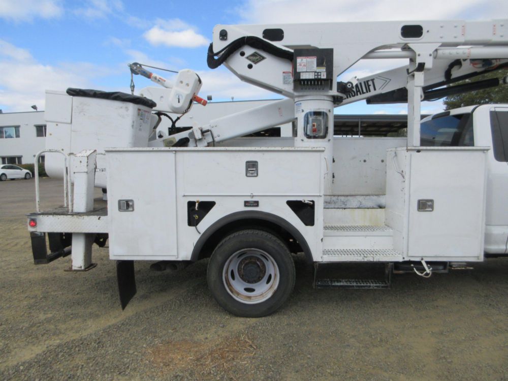 2019 Ford F-550 4x4 Versalift VST-47-MHI Bucket Truck