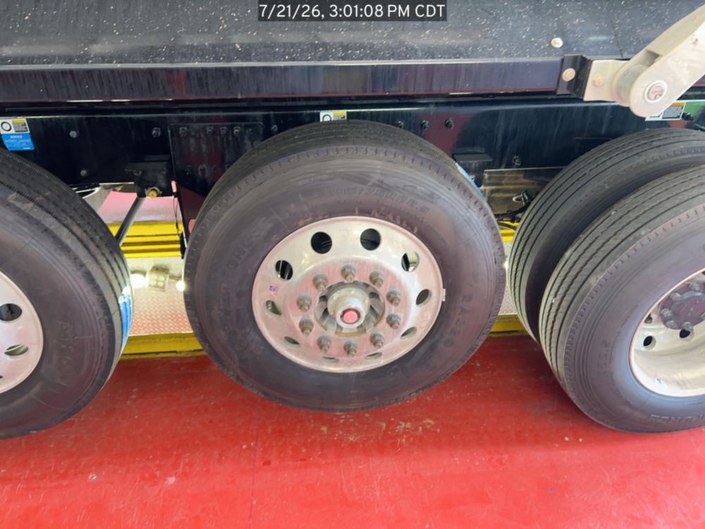 2026 Peterbilt 567 10x4 18' Load King Dump Truck