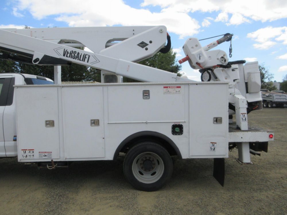 2019 Ford F-550 4x4 Versalift VST-47-MHI Bucket Truck