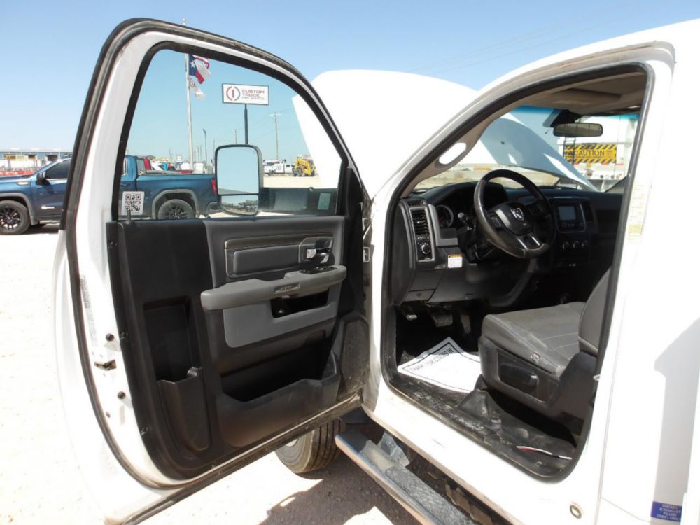 2017 Dodge Ram 5500 4x4 Versalift VST-47-I Material Handler Bucket Truck