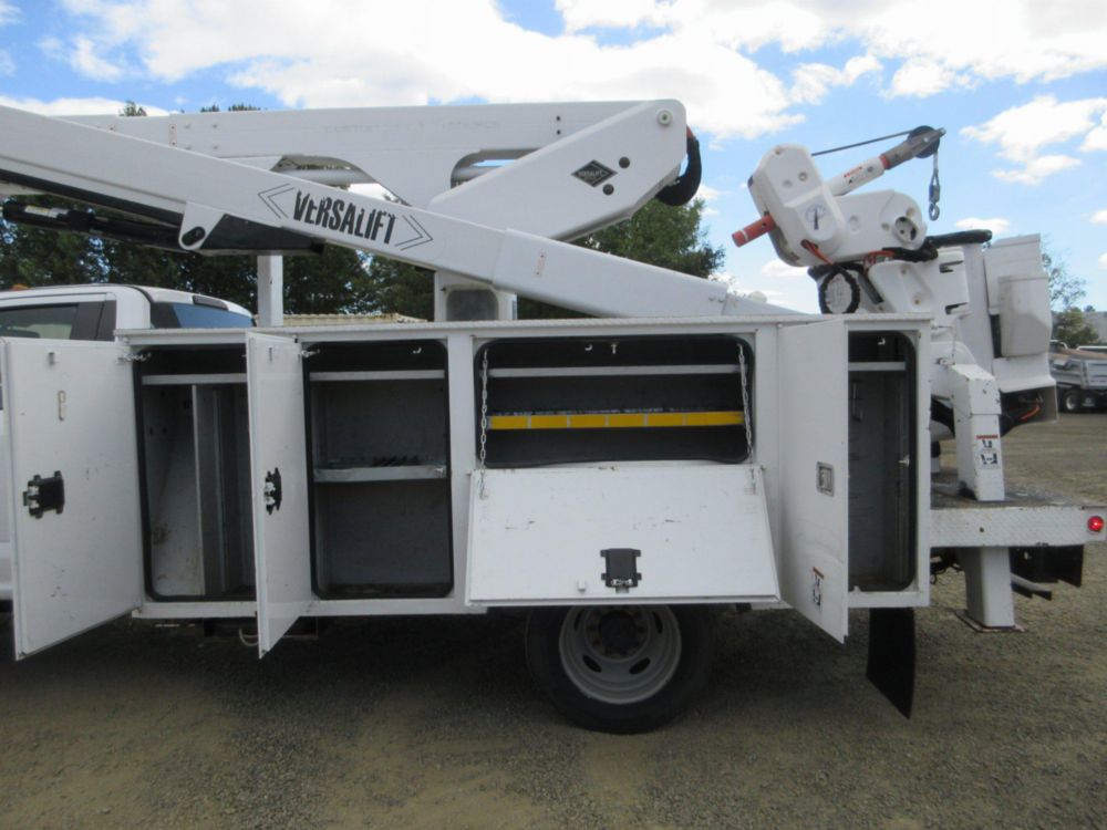 2019 Ford F-550 4x4 Versalift VST-47-MHI Bucket Truck