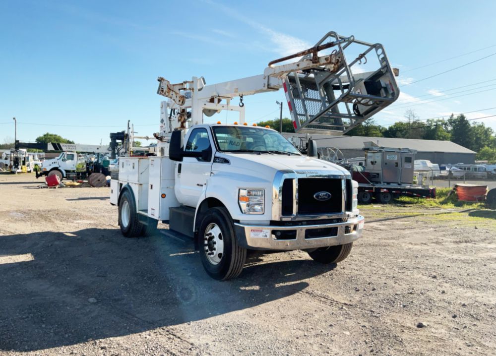2019 Ford F-750 4x2 Versalift VTP-40-NE Cable Placer