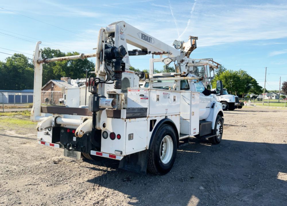 2019 Ford F-750 4x2 Versalift VTP-40-NE Cable Placer