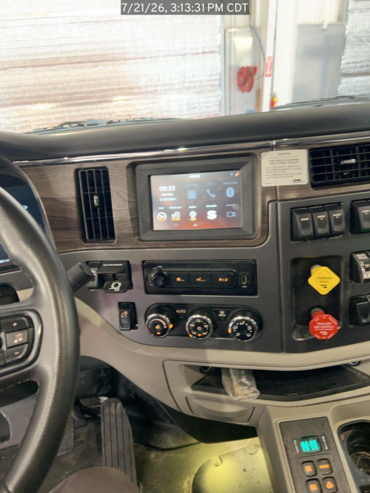 2026 Peterbilt 567 10x4 18' Load King Dump Truck