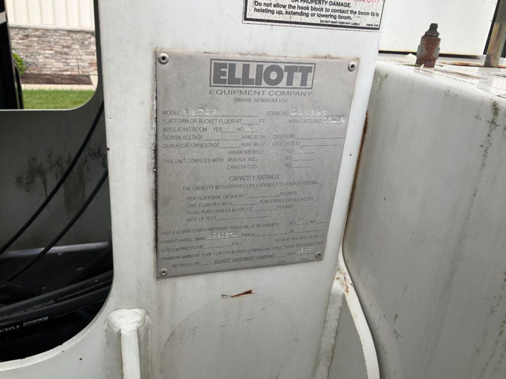 2015 Freightliner 108SD Elliott 1870F 18 Ton Boom Truck