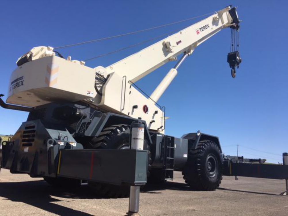 130 tons 155 ft Telescopic AWD Rough Terrain Crane