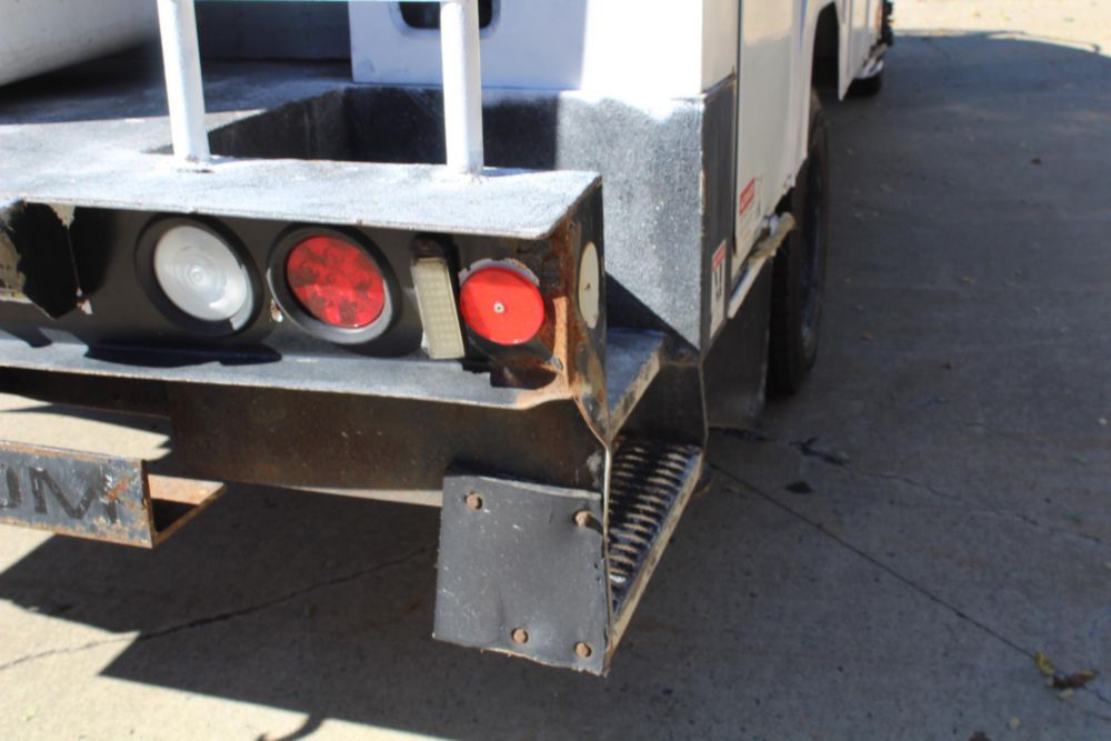 2010 Dodge 5500 4x4 ETI ETC MH-37IH Material Handler Bucket Truck