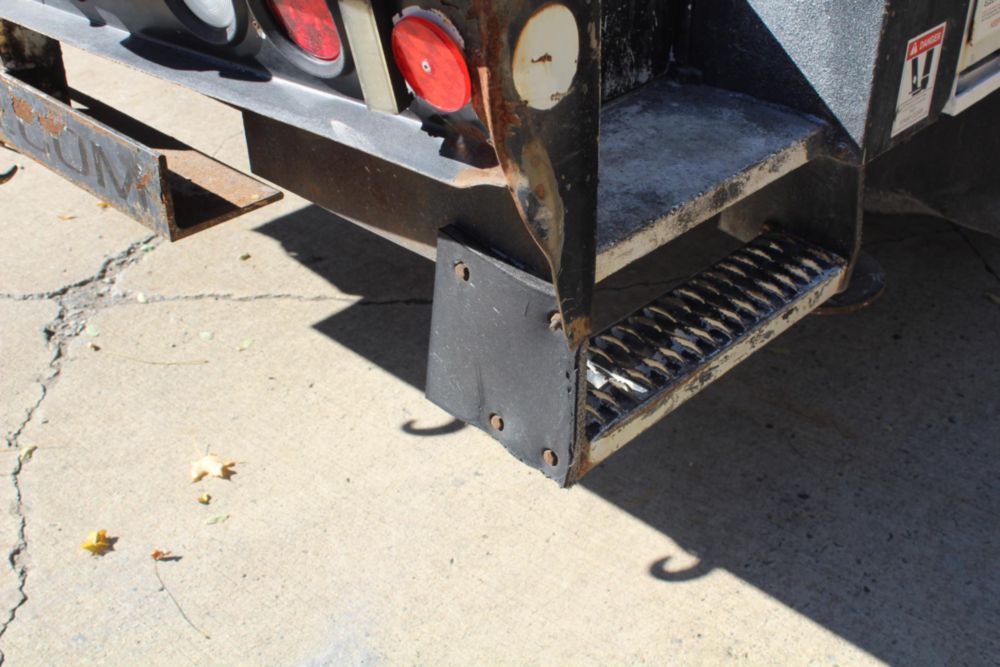 2010 Dodge 5500 4x4 ETI ETC MH-37IH Material Handler Bucket Truck