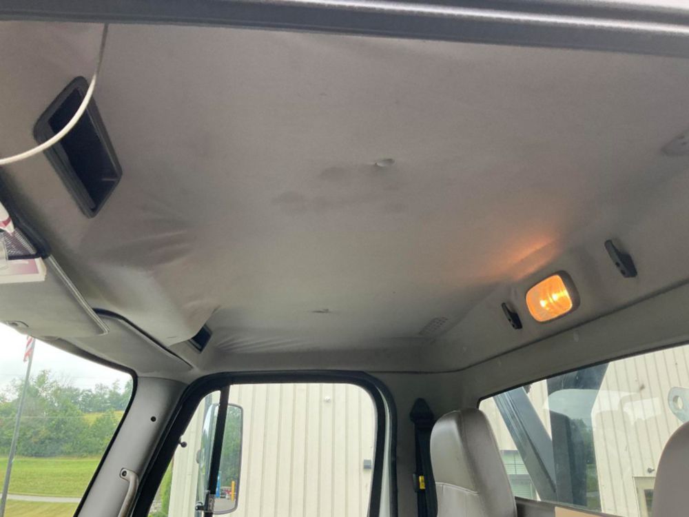 2015 Freightliner 108SD Elliott 1870F 18 Ton Boom Truck