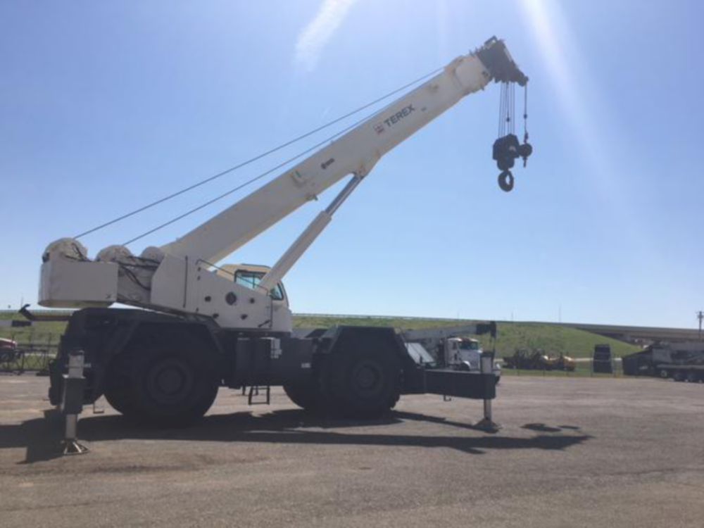 130 tons 155 ft Telescopic AWD Rough Terrain Crane