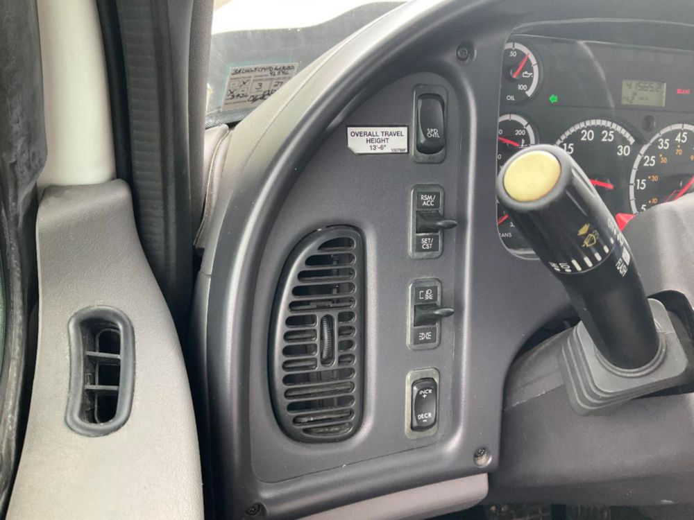 2015 Freightliner 108SD Elliott 1870F 18 Ton Boom Truck