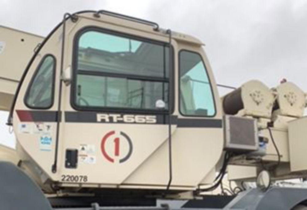 70 tons 111 ft Telescopic AWD Rough Terrain Crane