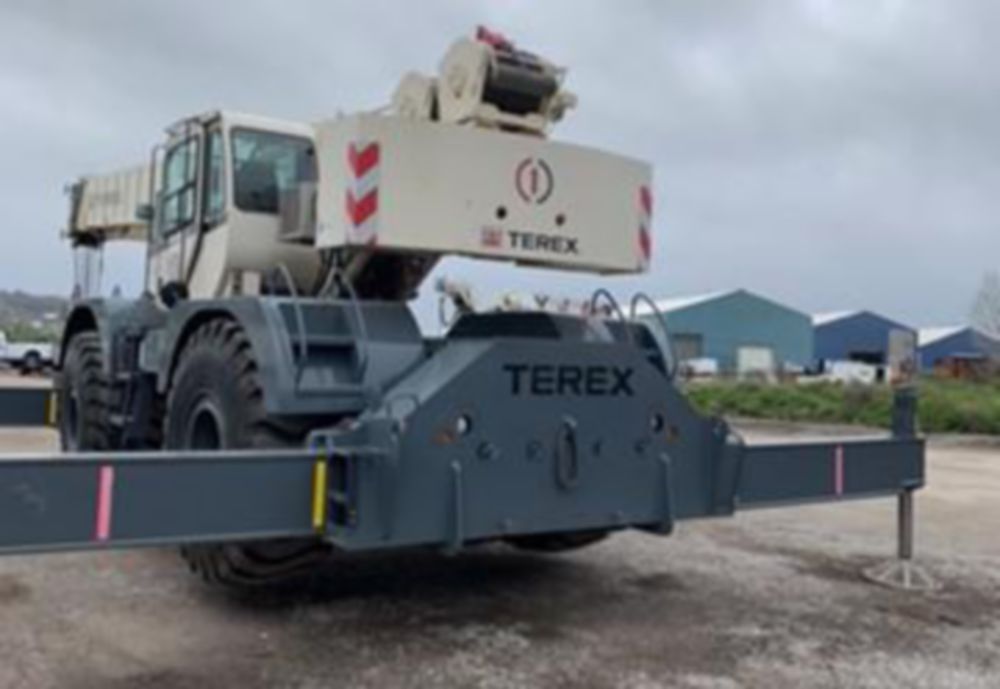 70 tons 111 ft Telescopic AWD Rough Terrain Crane