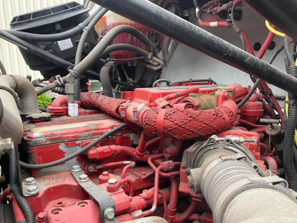 2015 Freightliner 108SD Elliott 1870F 18 Ton Boom Truck