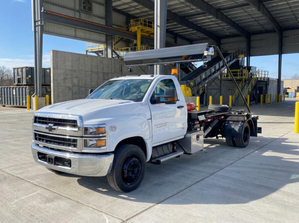 2023 Chevrolet 6500 4x2 Galbreath WT-1216X Roll-Off Truck