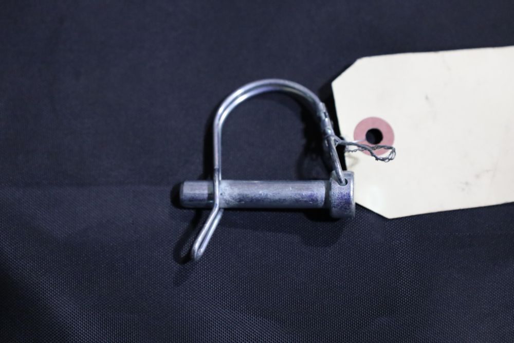 LYNCH PIN-ROOF STAND