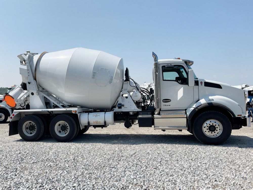 2024 Kenworth T880 6x4 McNeilus Standard Concrete Truck