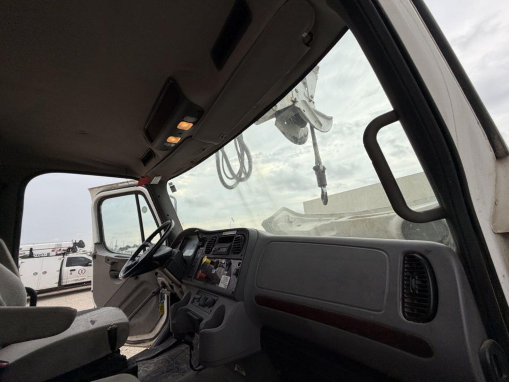 2017 Freightliner M2 Terex Commander 4047 Digger Derrick Truck
