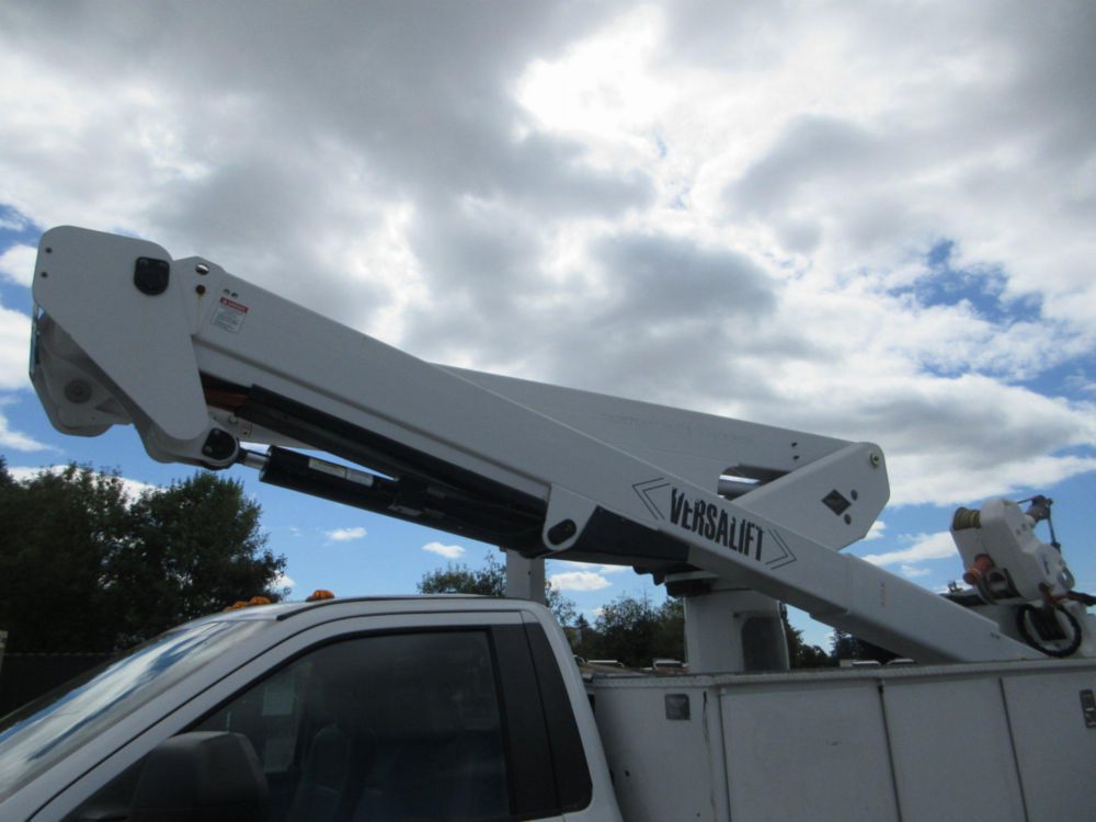 2019 Ford F-550 4x4 Versalift VST-47-MHI Bucket Truck