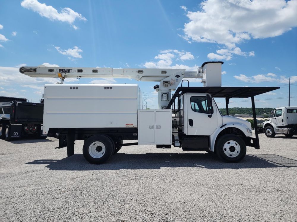 2018 Freightliner M2106 4x2 Versalift VO255REV-03 Forestry Bucket Truck