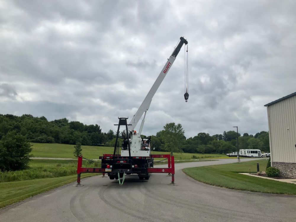 2015 Freightliner 108SD Elliott 1870F 18 Ton Boom Truck