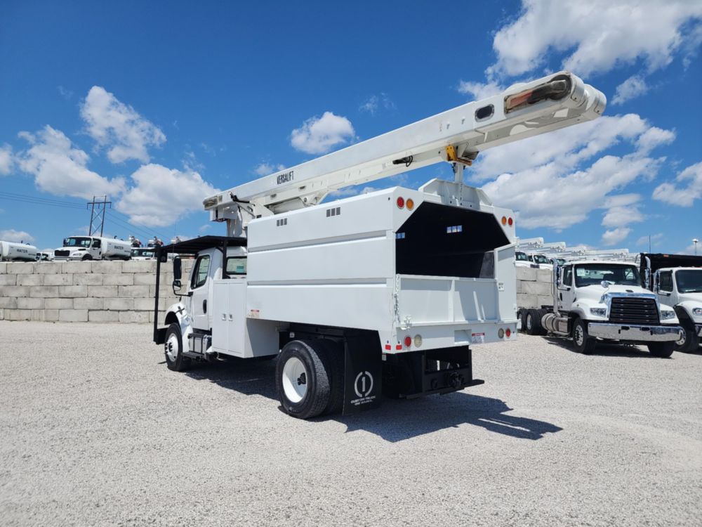 2018 Freightliner M2106 4x2 Versalift VO255REV-03 Forestry Bucket Truck