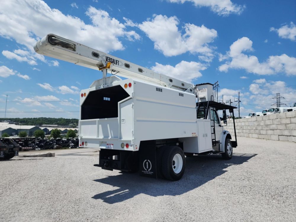 2018 Freightliner M2106 4x2 Versalift VO255REV-03 Forestry Bucket Truck