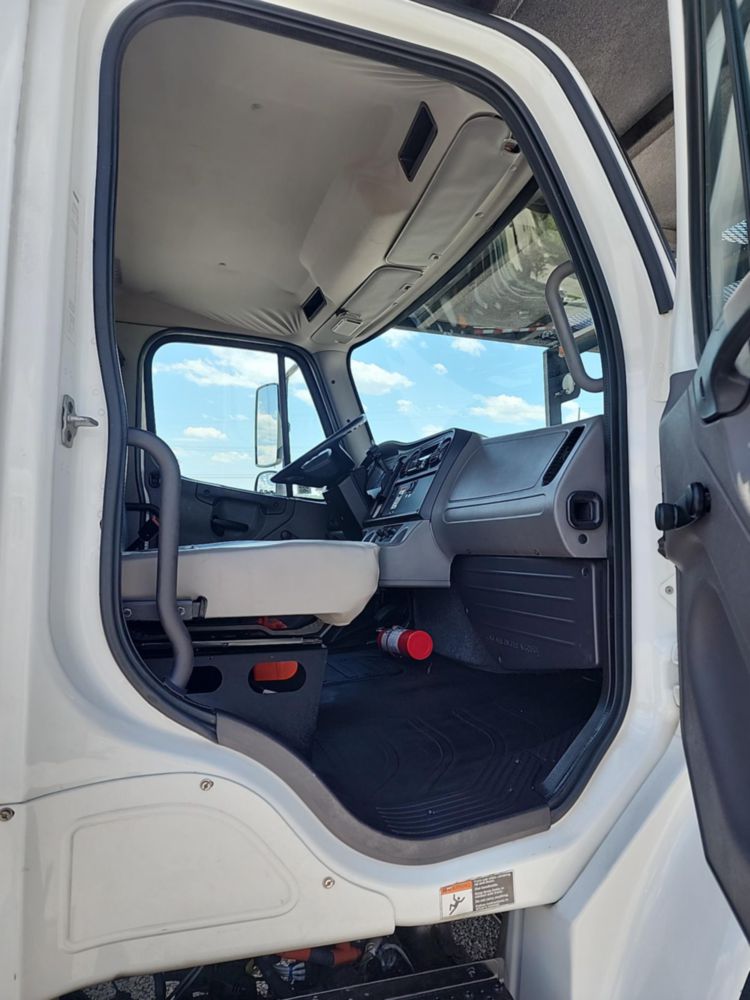 2018 Freightliner M2106 4x2 Versalift VO255REV-03 Forestry Bucket Truck