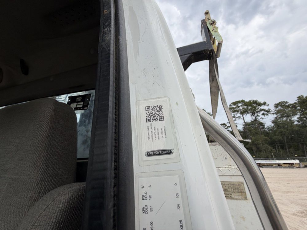 2017 Freightliner M2 Terex Commander 4047 Digger Derrick Truck