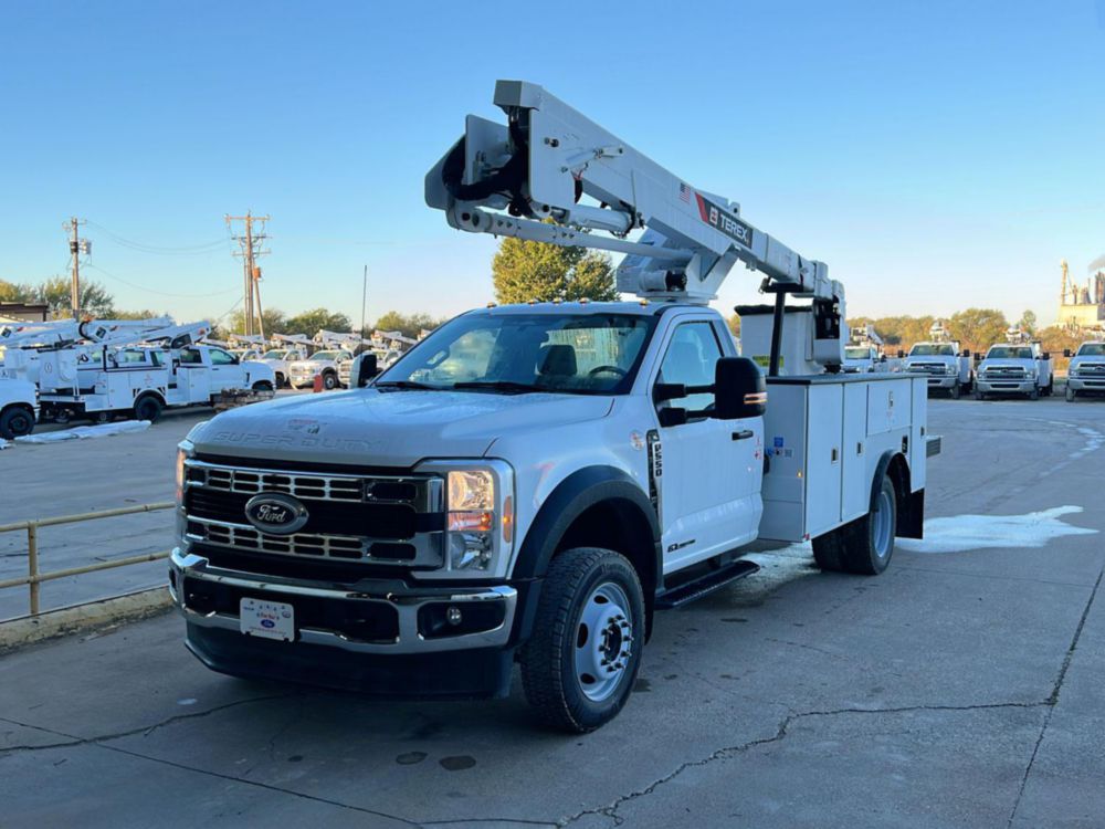 2026 Ford F550 4x4 Terex Utilities LT40 Bucket Truck