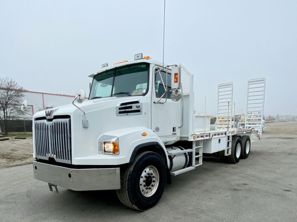 2018 Western Star 4700SB 6x4 Equipment Hauler