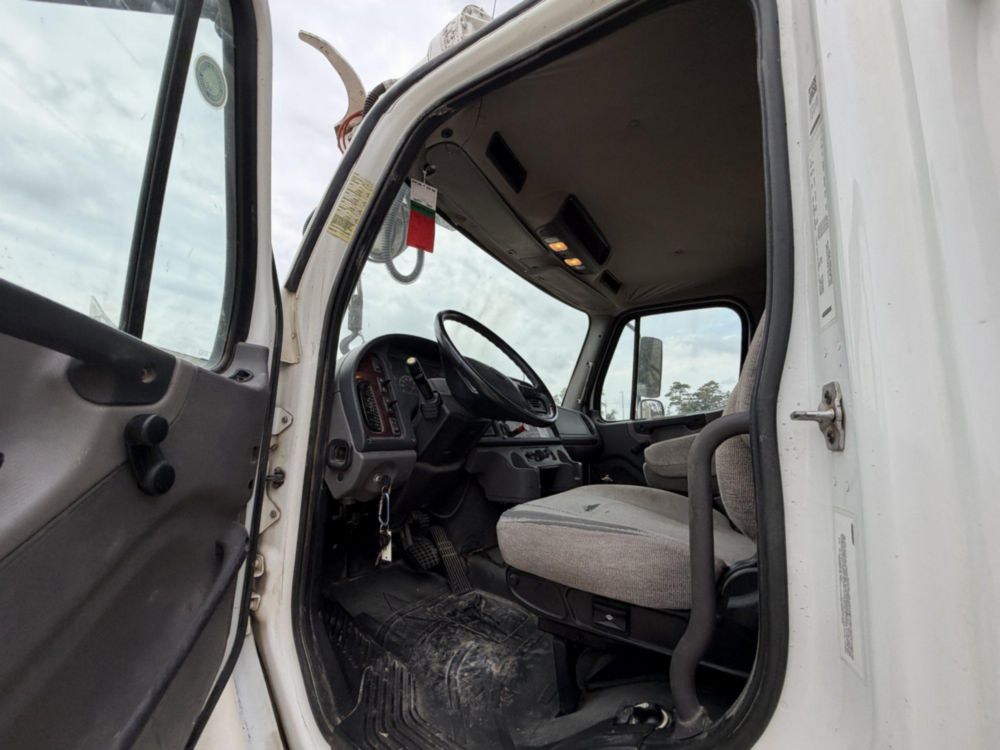 2017 Freightliner M2 Terex Commander 4047 Digger Derrick Truck