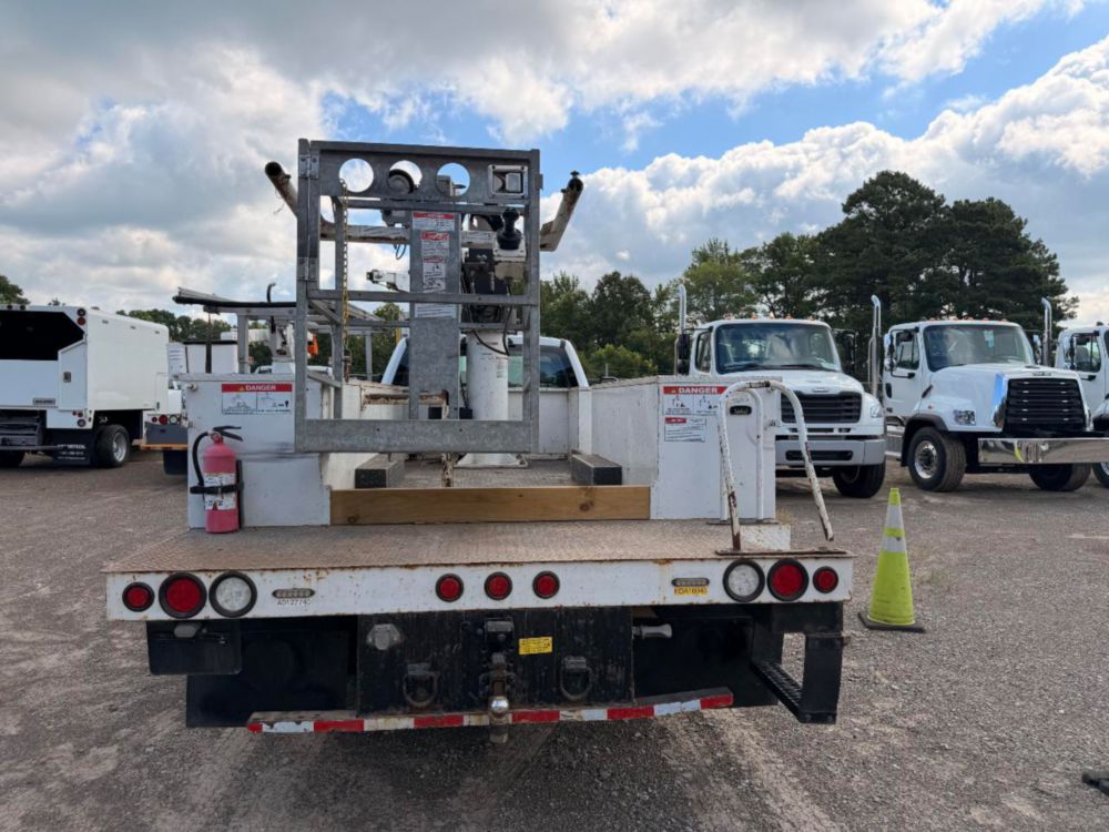 2019 Ford F-550 4x2 Versalift STP-36-NE Bucket Truck