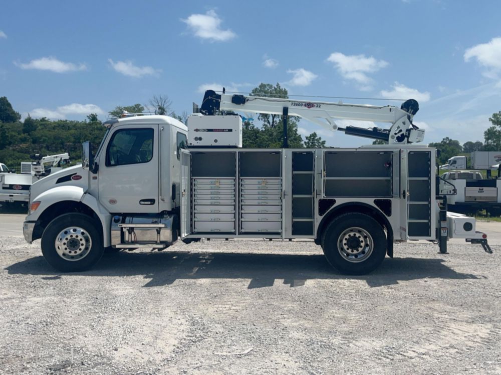 2027 Peterbilt 537 4x2 IMT 12600-32 Service Truck