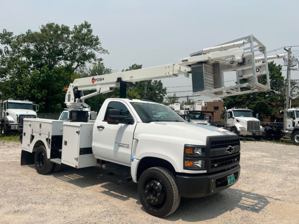 2022 Chevy 5500 4x2 Posi+ 700-40 Cable Placer Truck