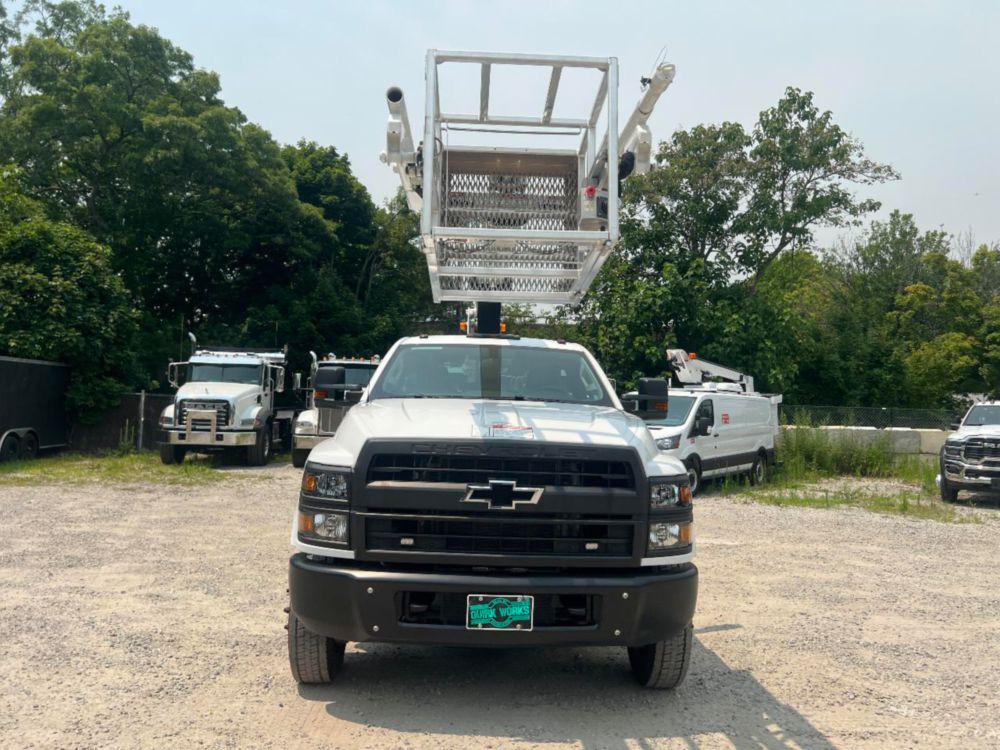 2022 Chevy 5500 4x2 Posi+ 700-40 Cable Placer Truck
