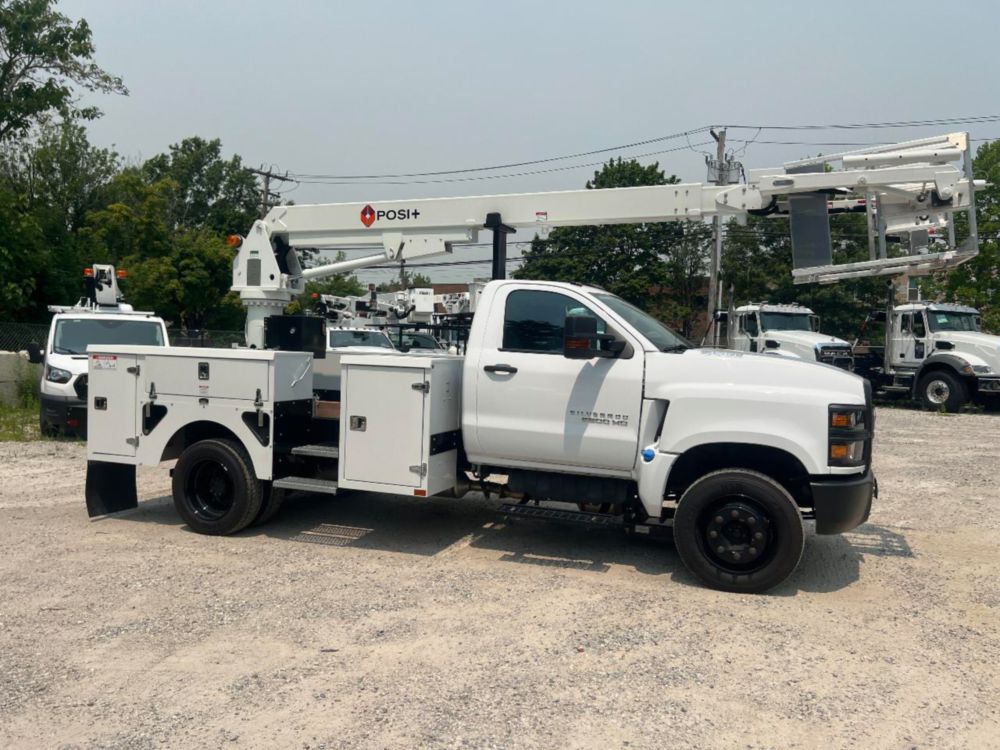 2022 Chevy 5500 4x2 Posi+ 700-40 Cable Placer Truck