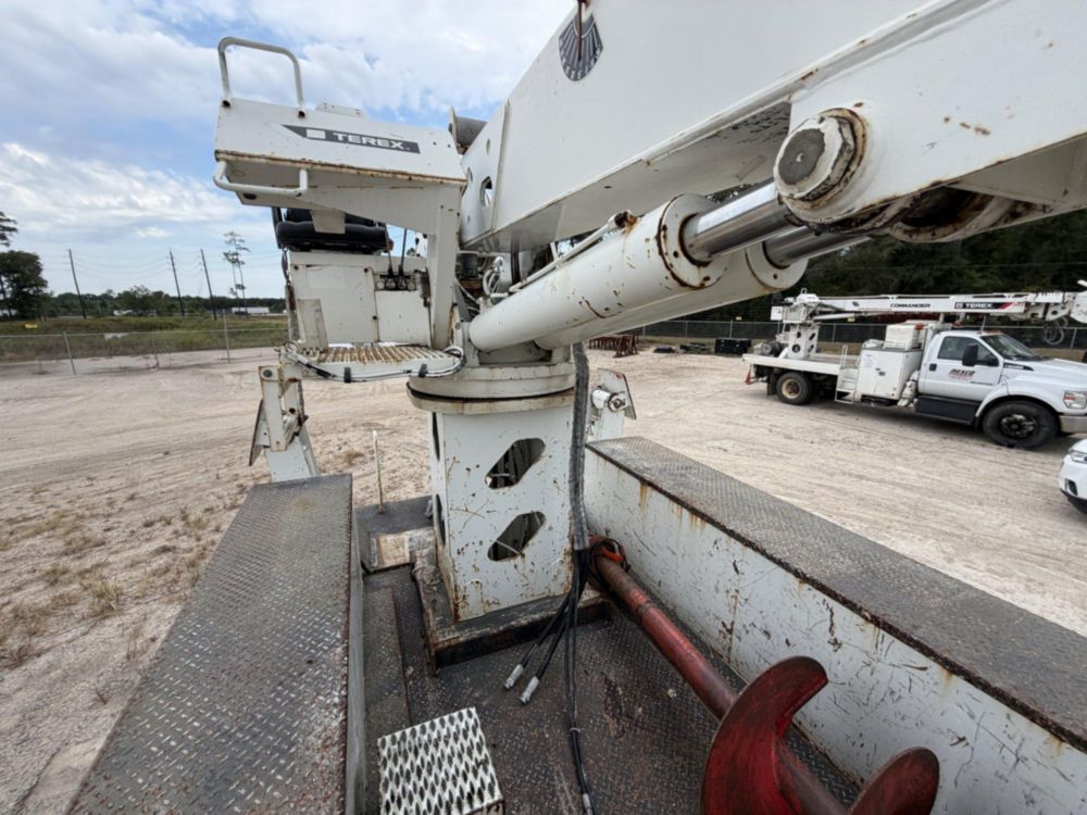 2012 International 7400 6x6 Terex Commander "Incomplete"6060 Digger Derrick Truck