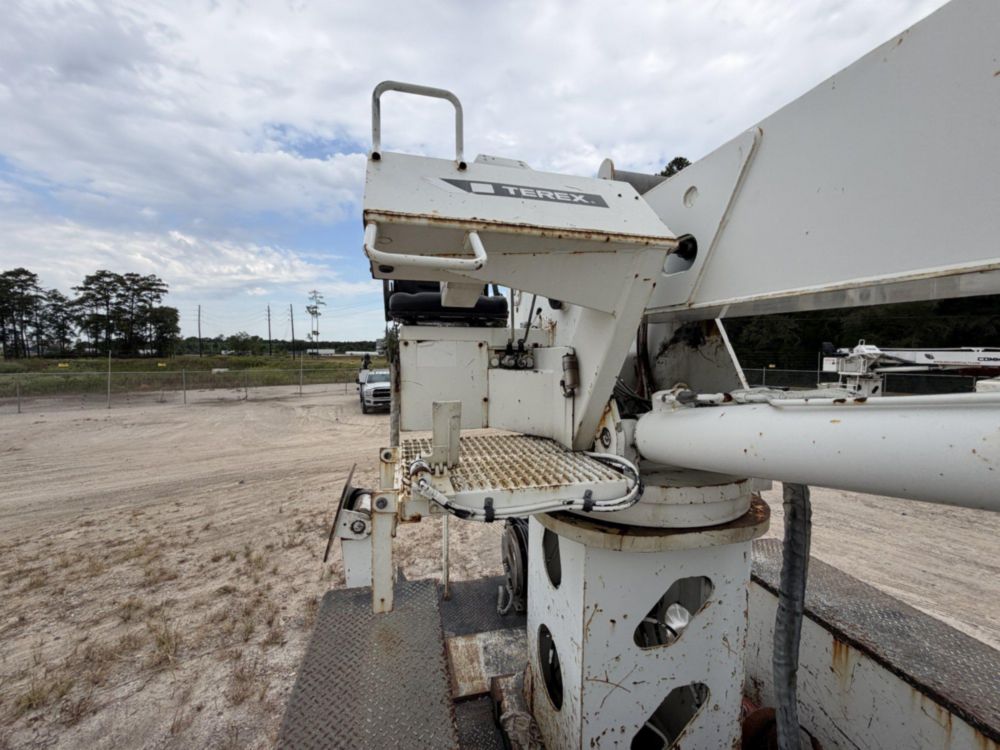 2012 International 7400 6x6 Terex Commander "Incomplete"6060 Digger Derrick Truck