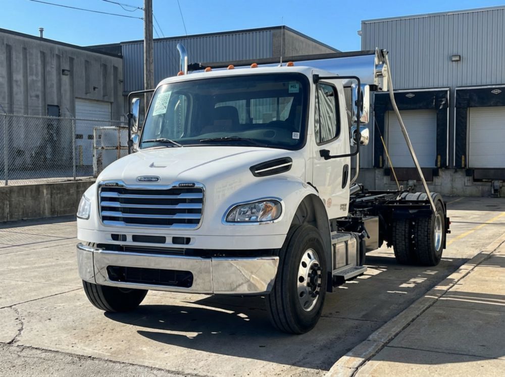 2025 Freightliner M2106 4x2 Palfinger HAD-200L Hook Lift Truck