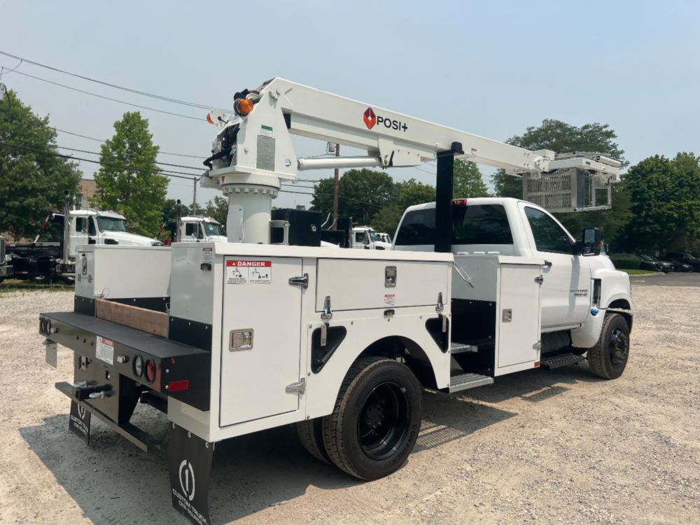 2022 Chevy 5500 4x2 Posi+ 700-40 Cable Placer Truck