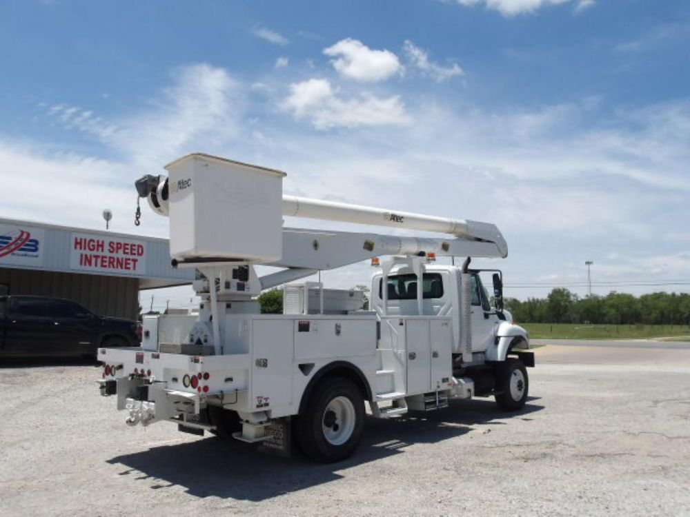 2013 Int'l 7300 4x4 Altec AA-755 Bucket Truck