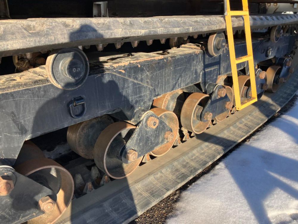 2016 CTRAC-8000 Tracked Versalift VST-9500-I Bucket