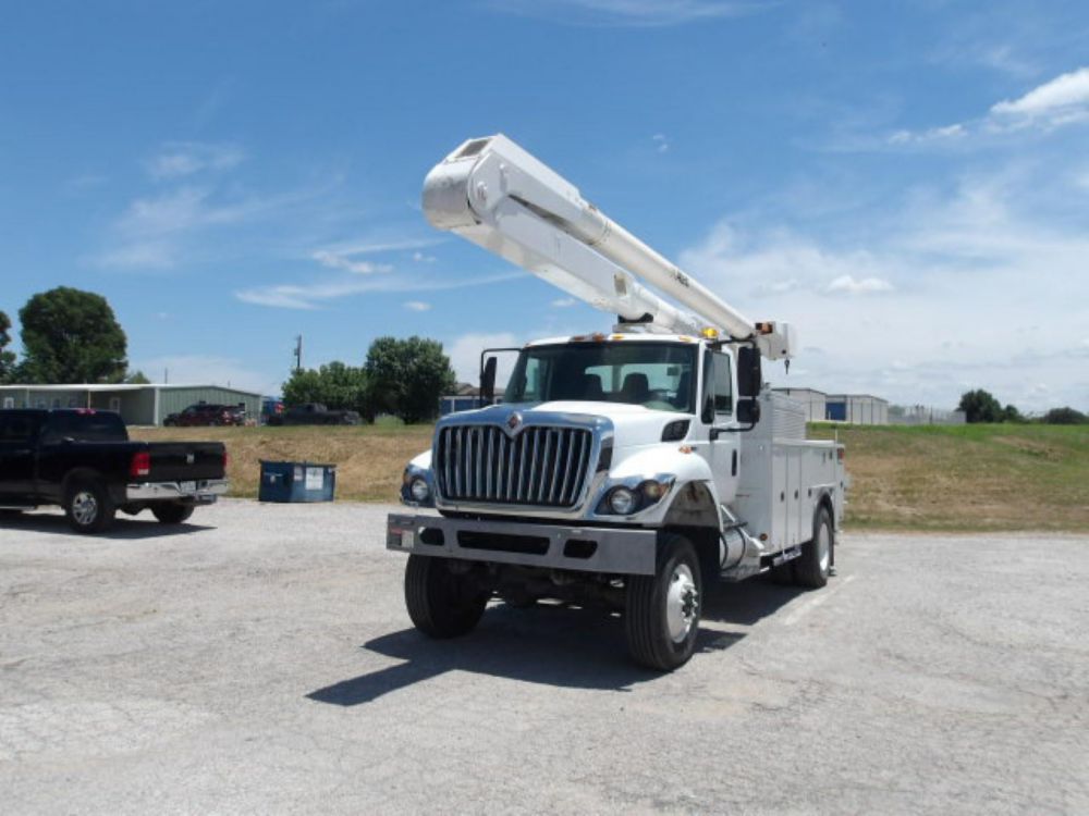 2013 Int'l 7300 4x4 Altec AA-755 Bucket Truck