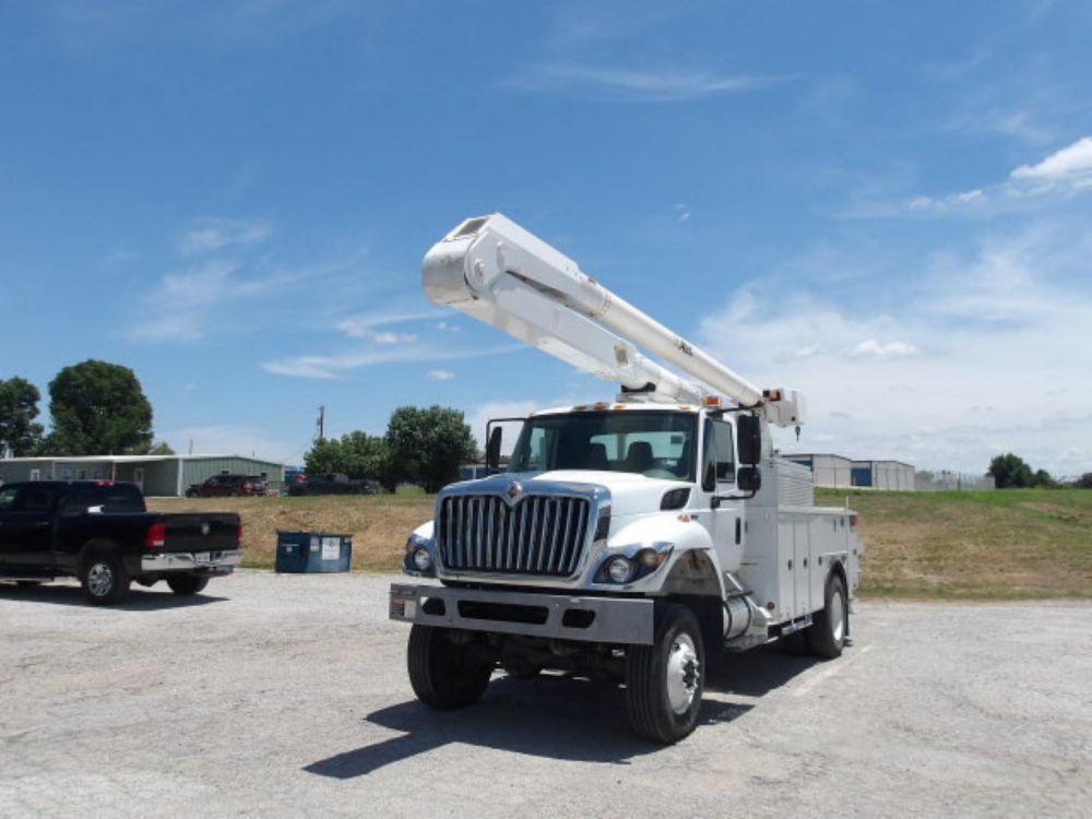 2013 Int'l 7300 4x4 Altec AA-755 Bucket Truck