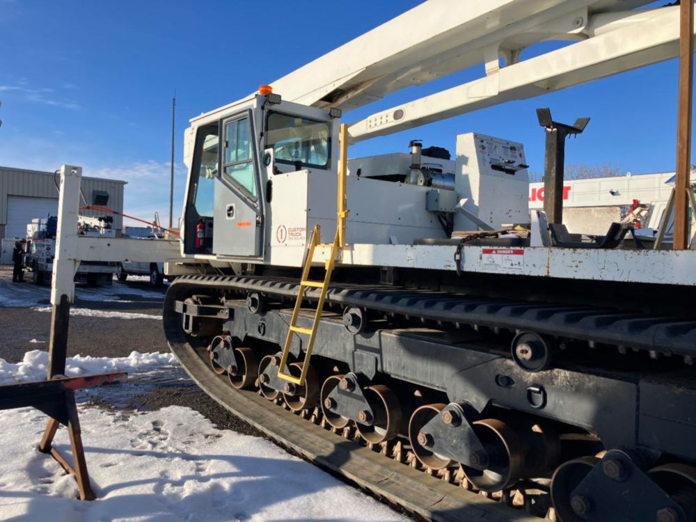 2016 CTRAC-8000 Tracked Versalift VST-9500-I Bucket
