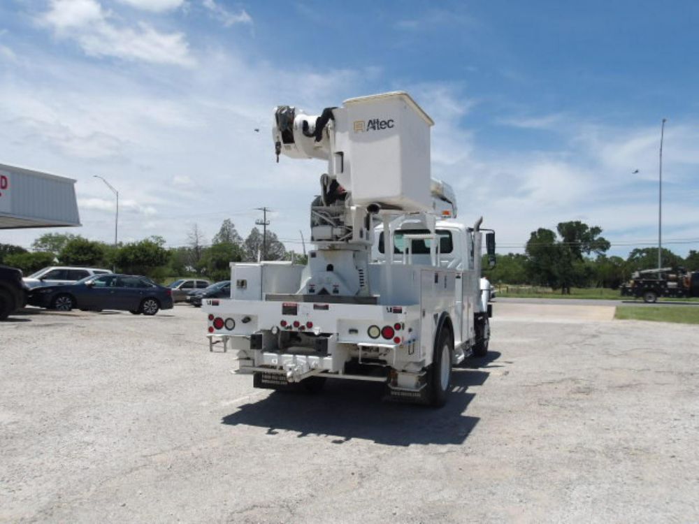2013 Int'l 7300 4x4 Altec AA-755 Bucket Truck