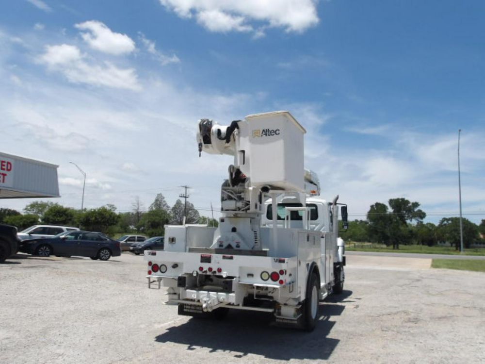 2013 Int'l 7300 4x4 Altec AA-755 Bucket Truck