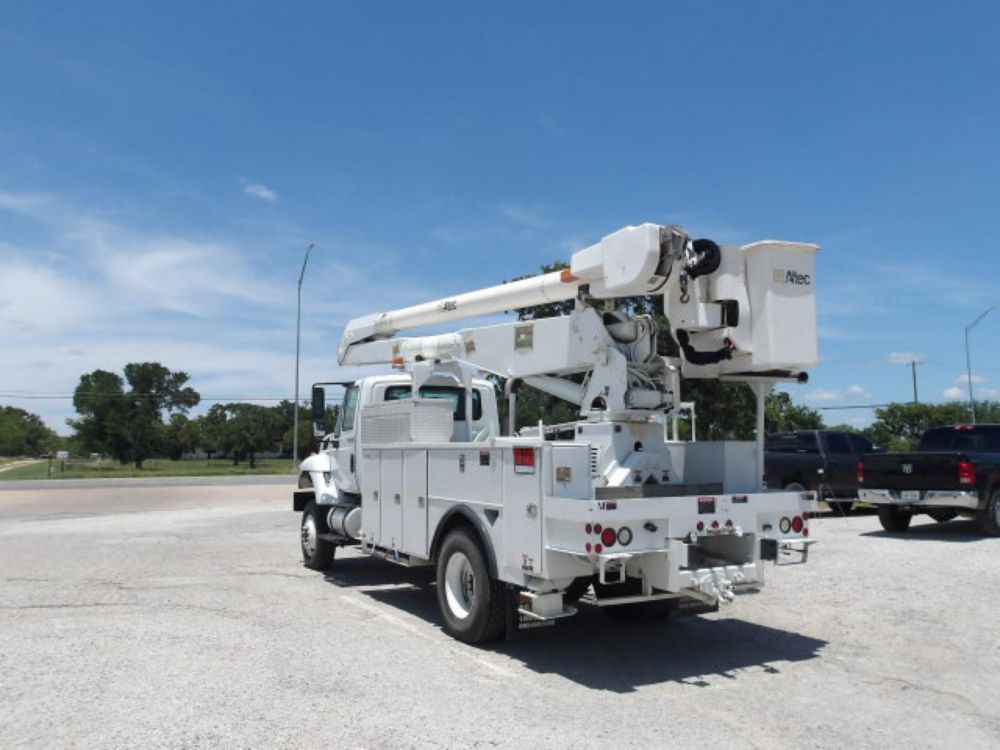2013 Int'l 7300 4x4 Altec AA-755 Bucket Truck