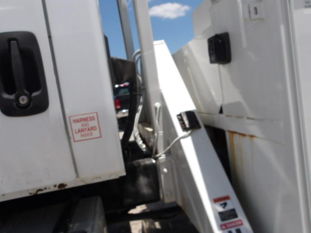 2013 Int'l 7300 4x4 Altec AA-755 Bucket Truck